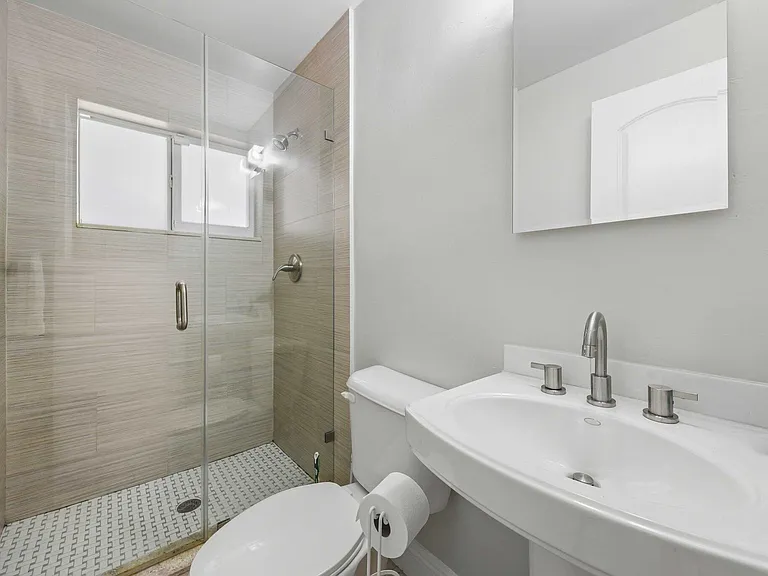 1710 SW 4th Ave — Photo 38
