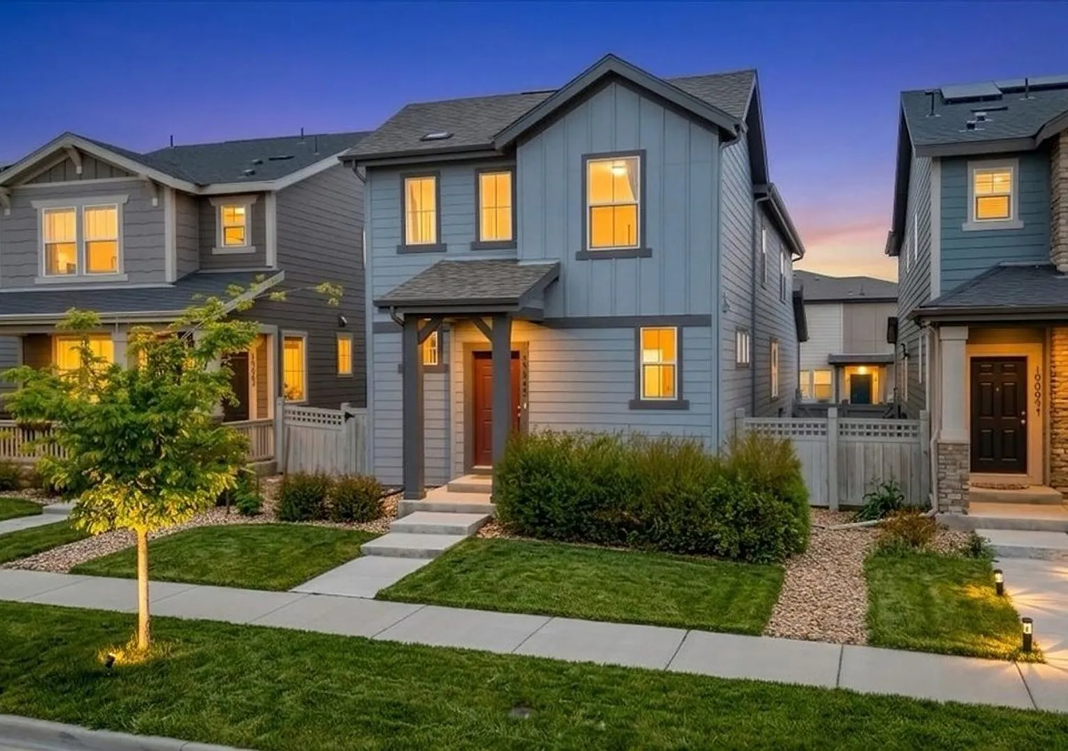 Spacious 4BR, 2.5 BA House in Denver — Photo 1