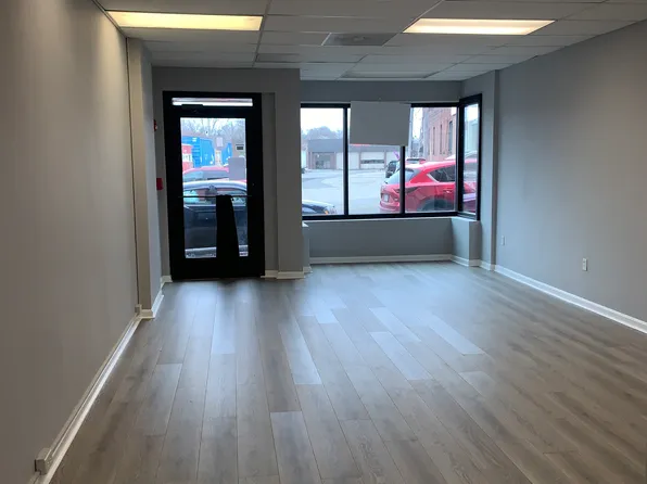 106 Main St #R, Webster, MA 01570