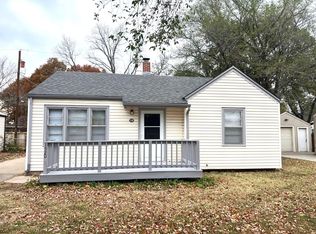 1520 W Arizona Ave, Wichita, KS 67203