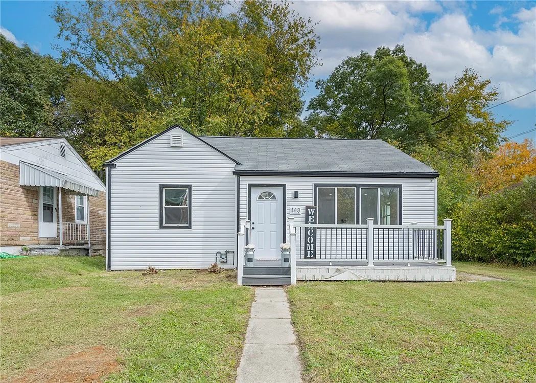 143 Carroll St photo 1