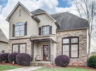125 Kingsdown Ave, Charlotte, NC 28270