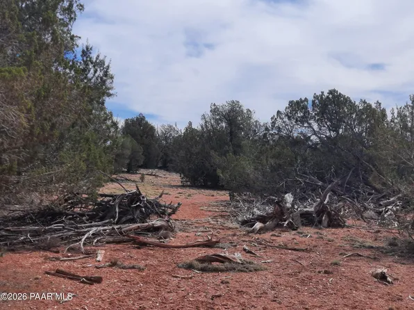 54255 N Castano Rd, Seligman, AZ 86337