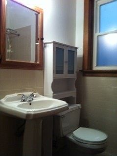 3rd image of 3511 N Sheffield Ave APT 1