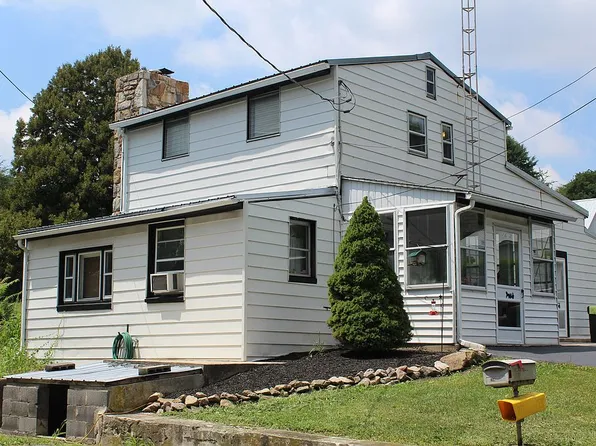 158 Cocalico Rd, Robesonia, PA 19551