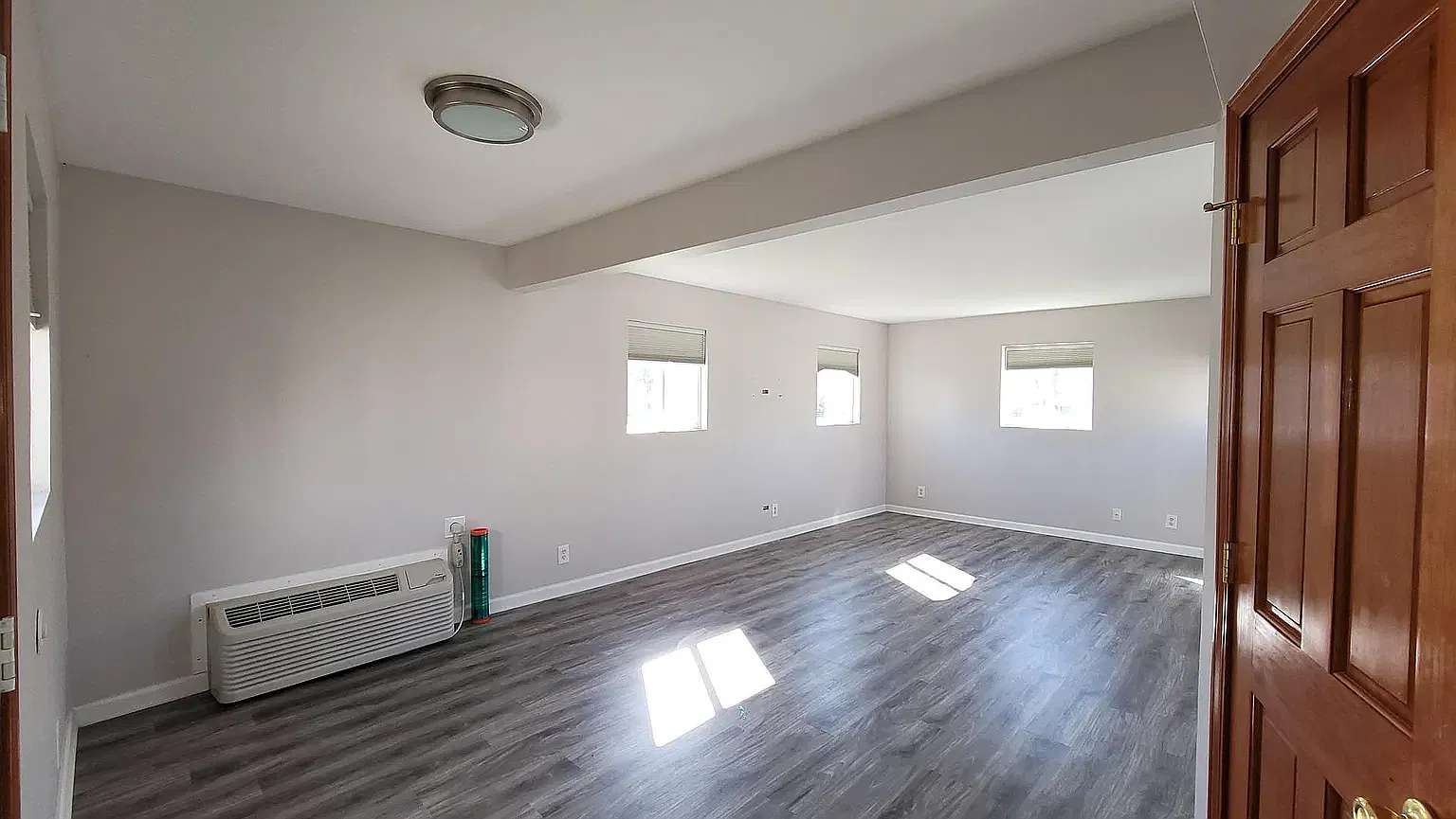 1 bed, 1000 sqft, $1,500 — Photo 3