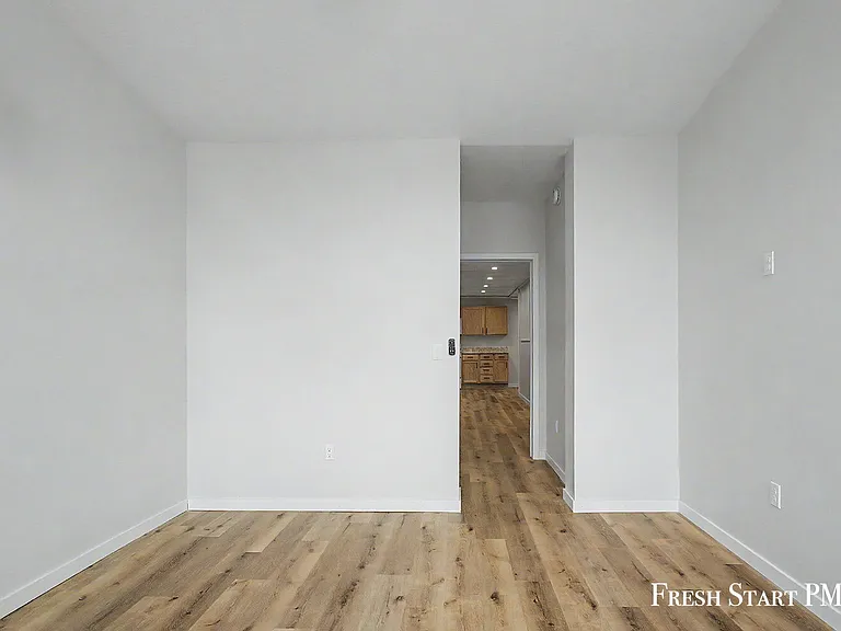 134 Maple St — Photo 5