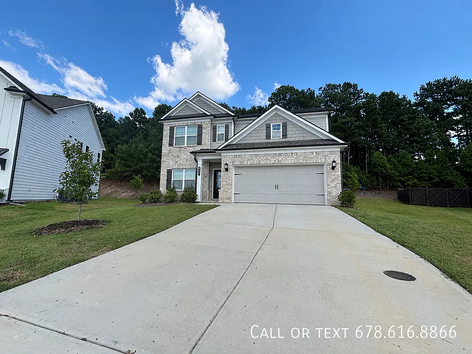 213 Logan Crest Ct