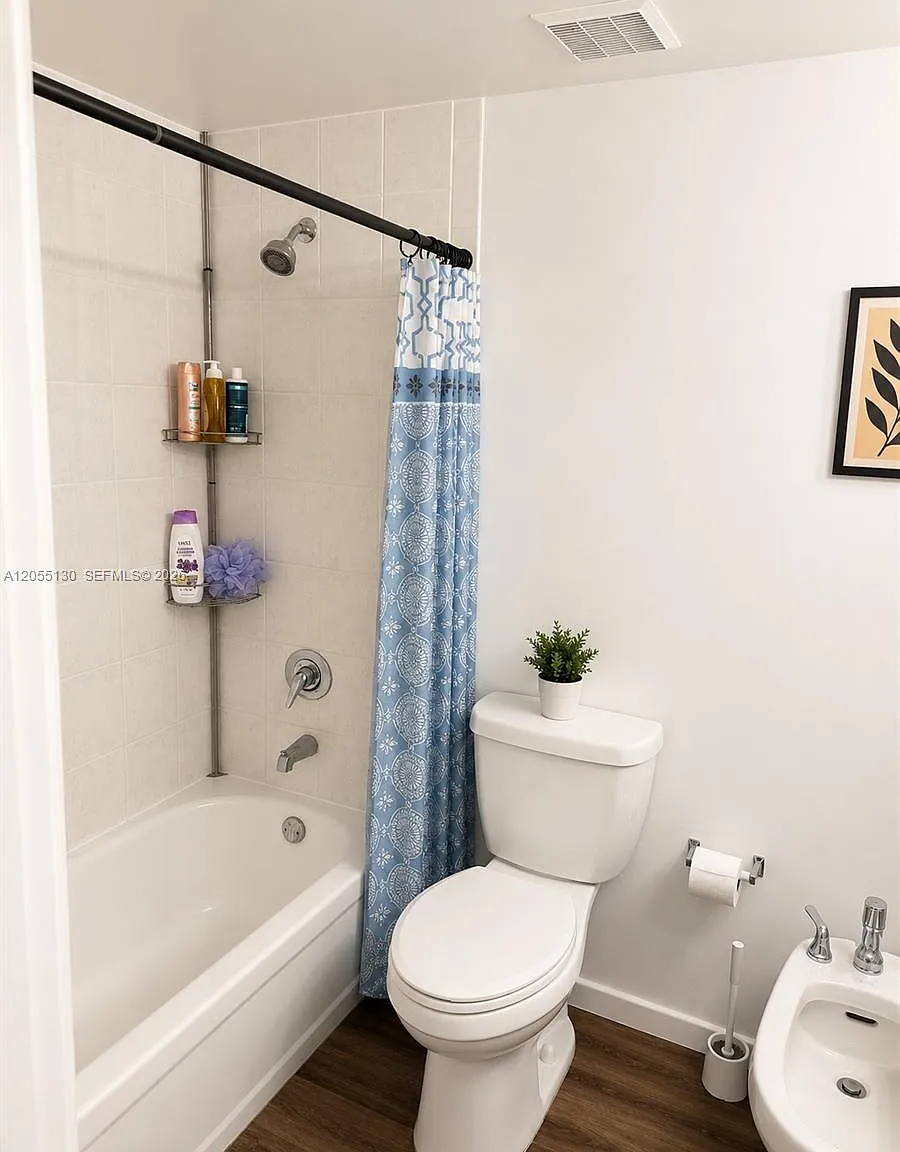 Lejeune Plaza Condo — Photo 4