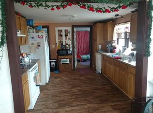 1504 N Springfield St, Berryville, AR 72616