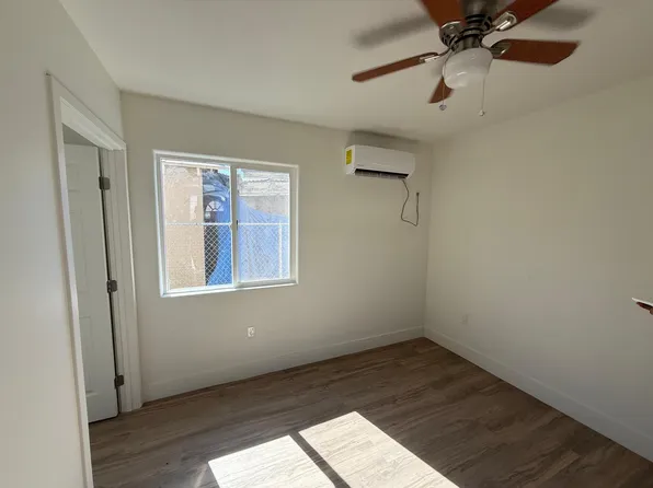 704 Wilson Ave Unit D, Bakersfield, CA 93308