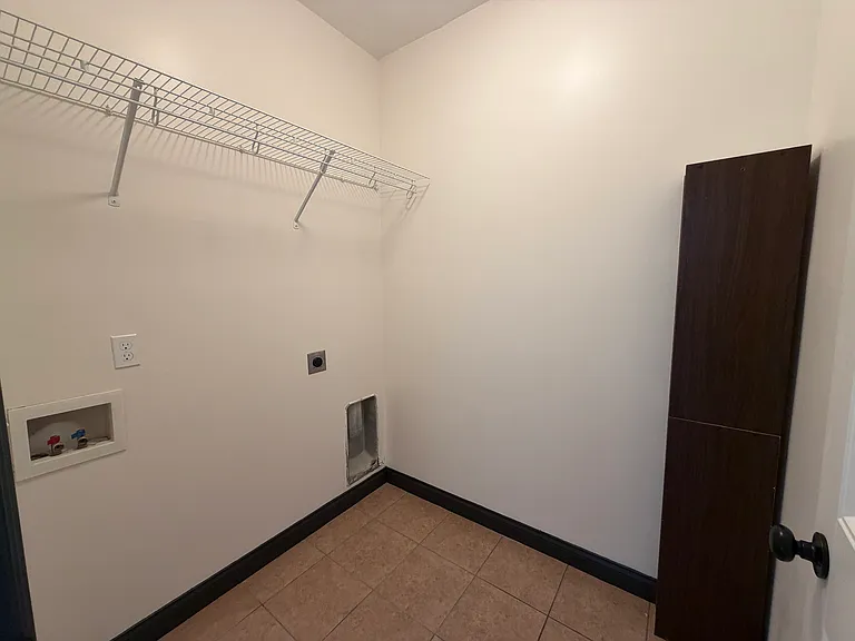2427 Indiana Ave #1 — Photo 14