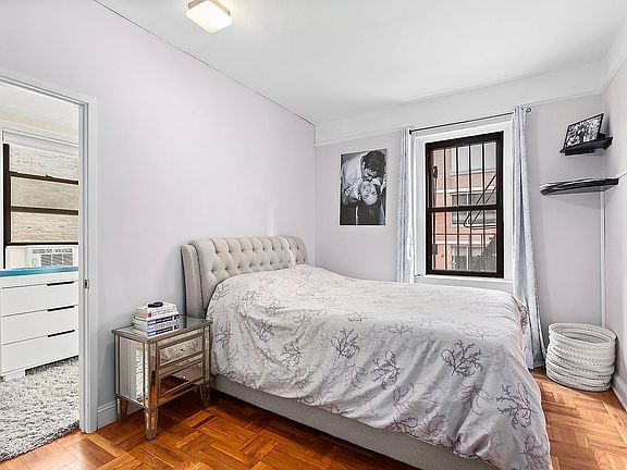 3rd image of 402 E 74th St APT 5F