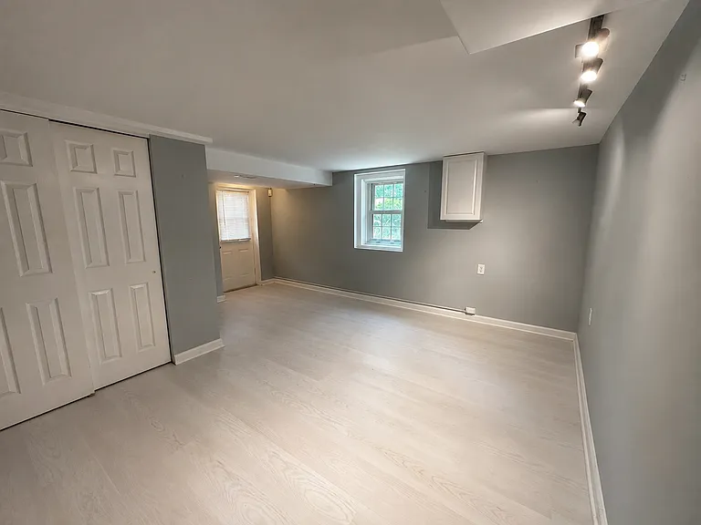 4431 P St NW — Photo 12