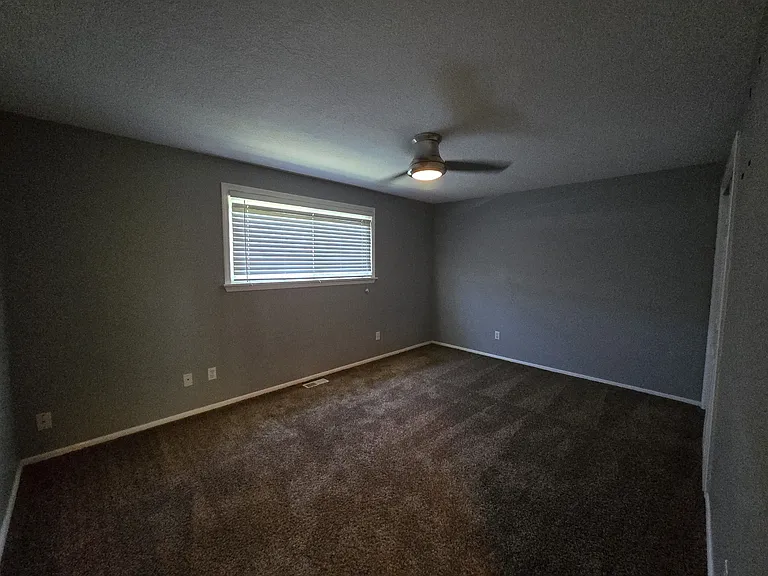 5222 W Wolfe St — Photo 4