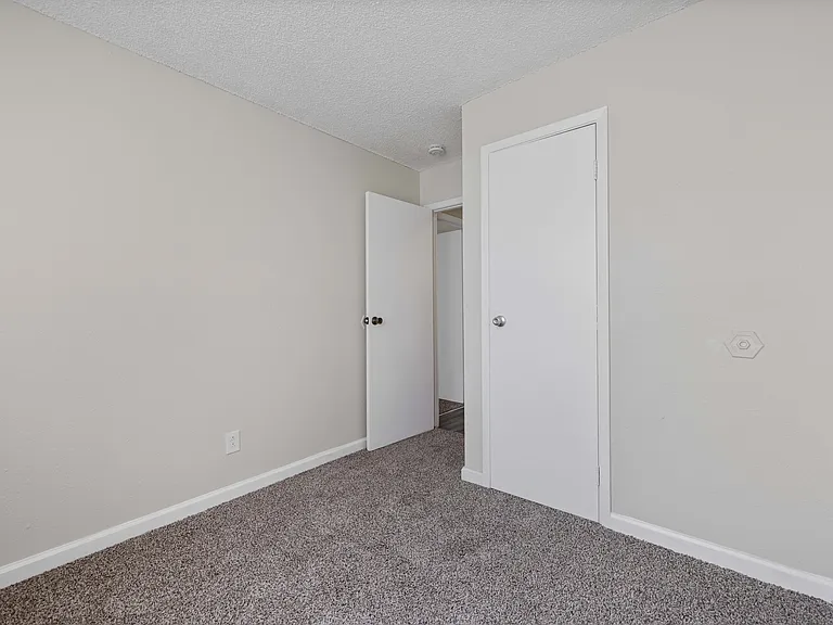 Pinon Place Apartments — Photo 18