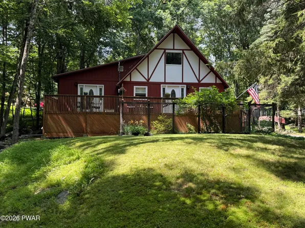 107 Waterwheel Ct, Milford, PA 18337