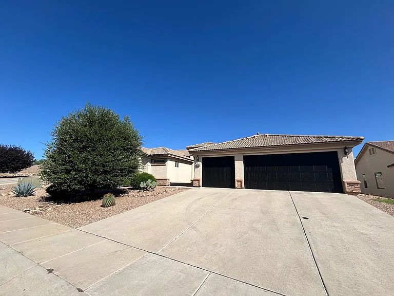 3263 Red Leaf Ln — Photo 3