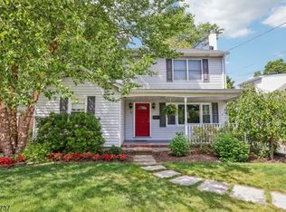 11 Woodward Ave, Bloomingdale Boro, NJ 07403