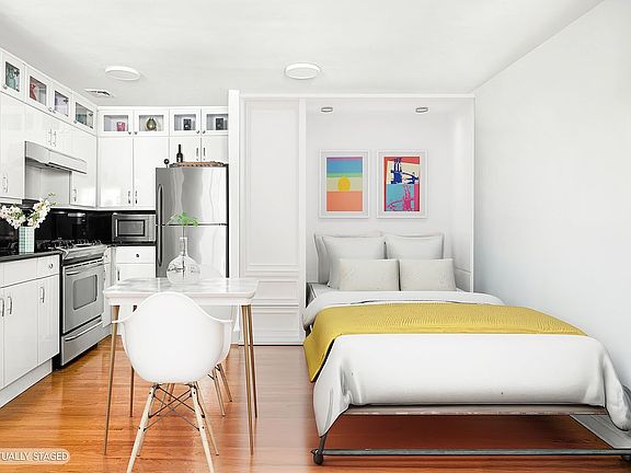 2nd image of 340 W 11th St APT 3EF