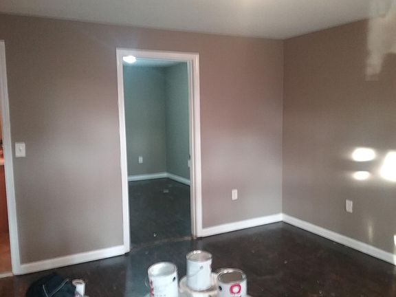 5th image of 2524 Essex St