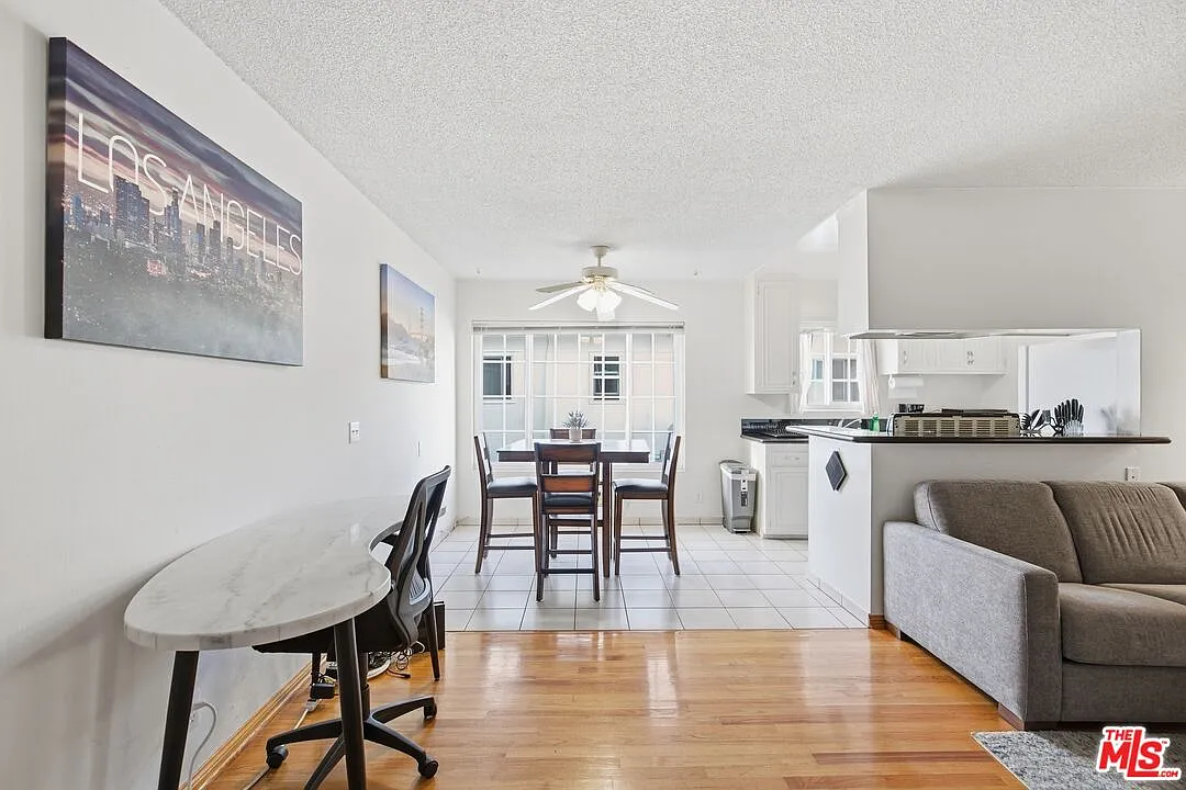 1 bed, 1.0 bath, 700 sqft, $2,295 — Photo 4