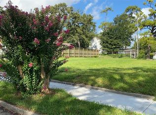 1102 Weaver St, Houston, TX 77023