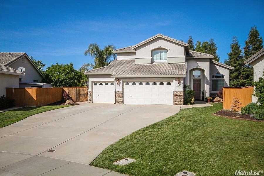 1st image of 684 Widgeon Ct