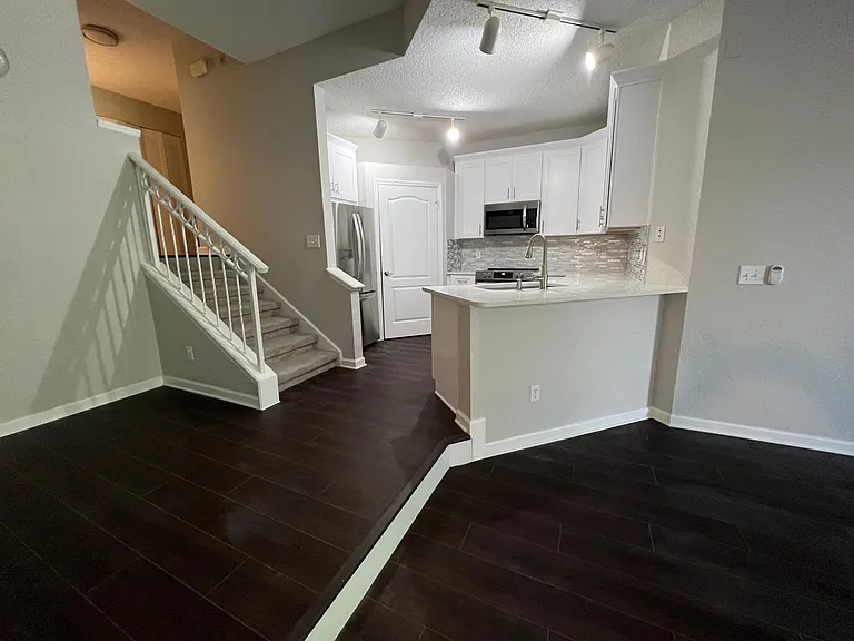 717 Mainsail Dr — Photo 14