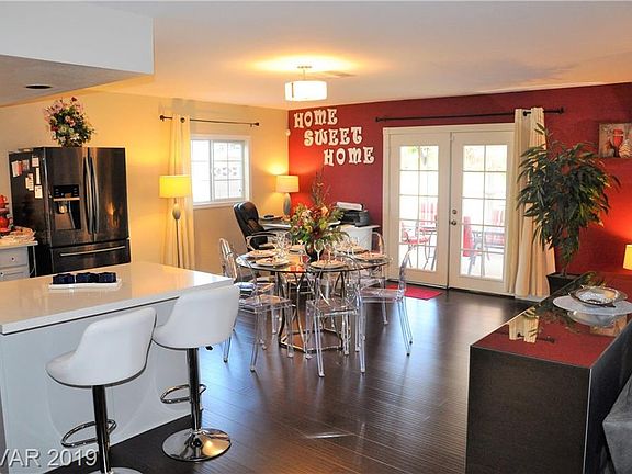3rd image of 1813 Crownhaven Ct