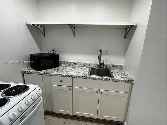 4th image of 5926 Wiley St #1