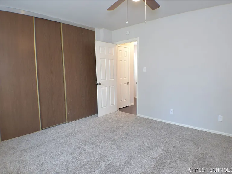 4711 S Fulton Pl — Photo 9