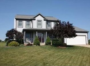 326 Meadowcreek Dr, Wadsworth, OH 44281