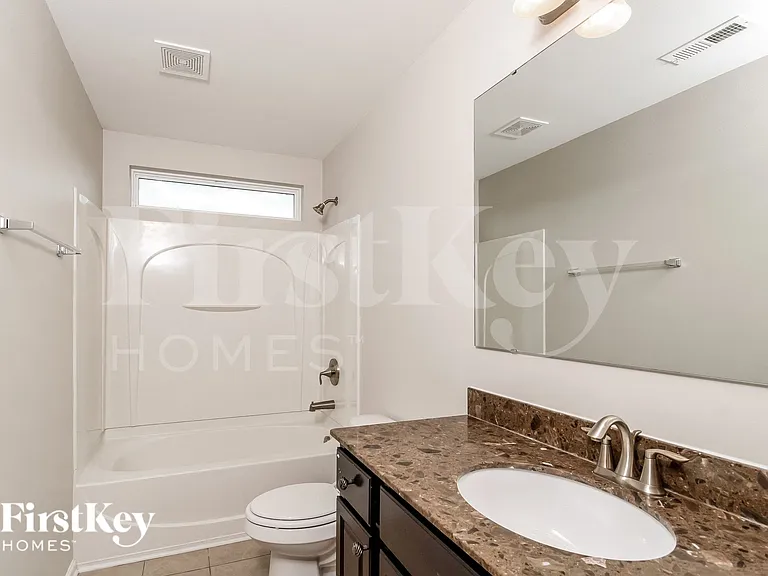 2675 Lamplight Cir — Photo 13