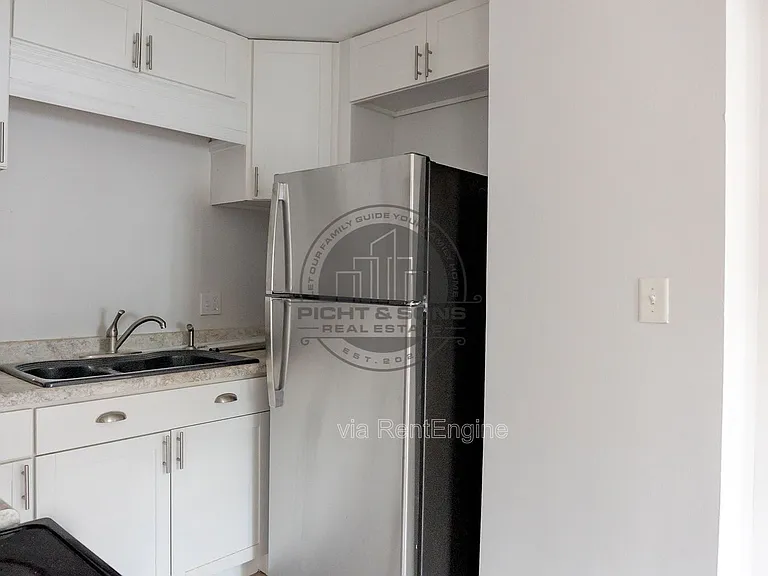 414 Hayden Rd #G — Photo 12