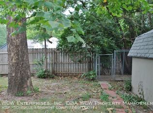 5501 SW Avalon Ln, Topeka, KS 66604
