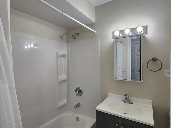 3rd image of 2151 W 119th St #G