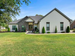 27 Hargrove Rd, Greenbrier, AR 72058