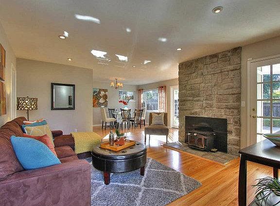 3rd image of 871 Tamarack Ave