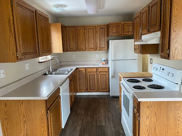 Building Photo - 285 Lilly Dr #1