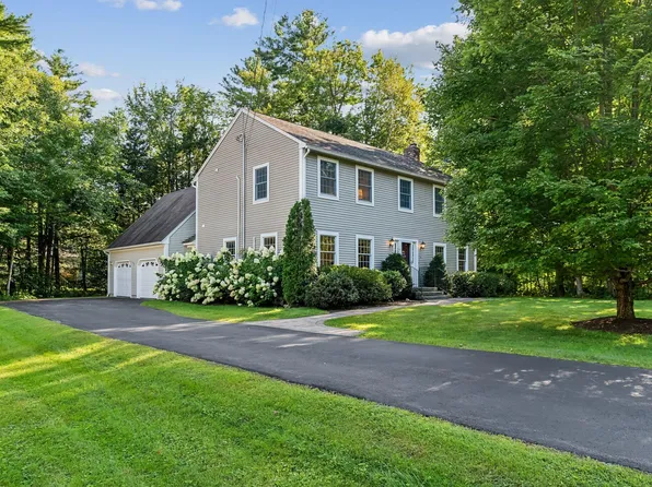 18 Meredith Drive, Brunswick, ME 04011