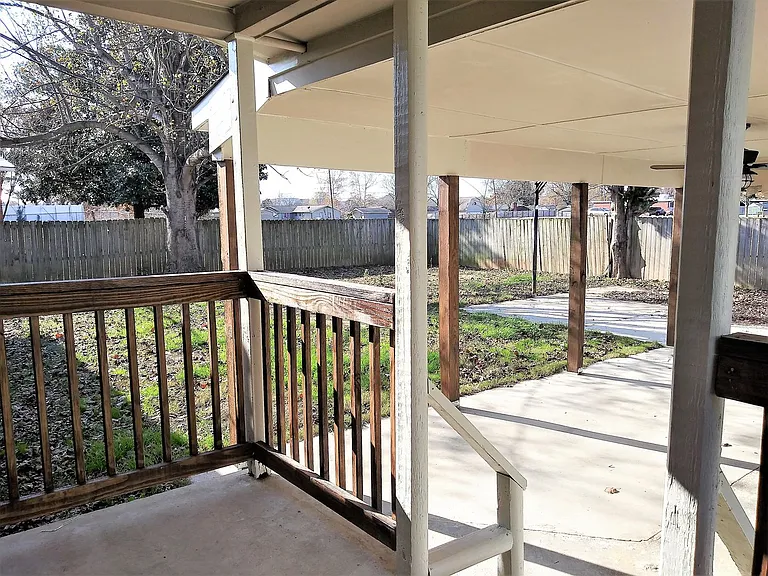 2309 Calray Ave SW — Photo 9