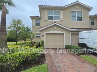 2665 Citrus St, Naples, FL 34120