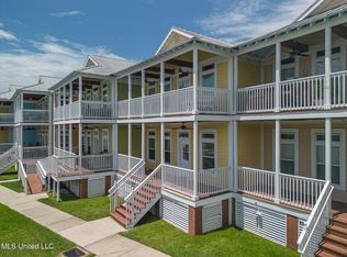 1515 E Beach Blvd APT 132, Pass Christian, MS 39571