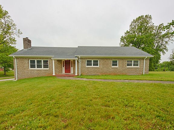 3rd image of 16 Manor Dr