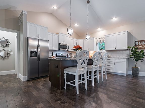 2nd image of 4228 Garden Oak Dr #17
