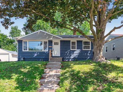 2075 Hawthorne Ave E, Saint Paul, MN, 55119