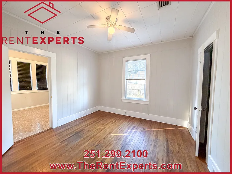 512 Williams St — Photo 15