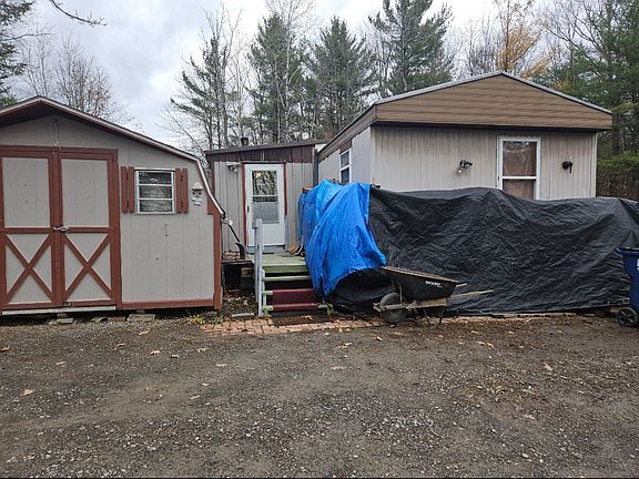 2nd image of 798 Gage Rd