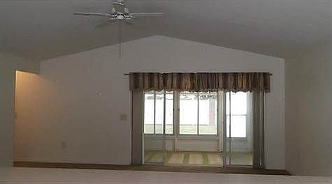 4th image of 240 Lake Suzanne Dr